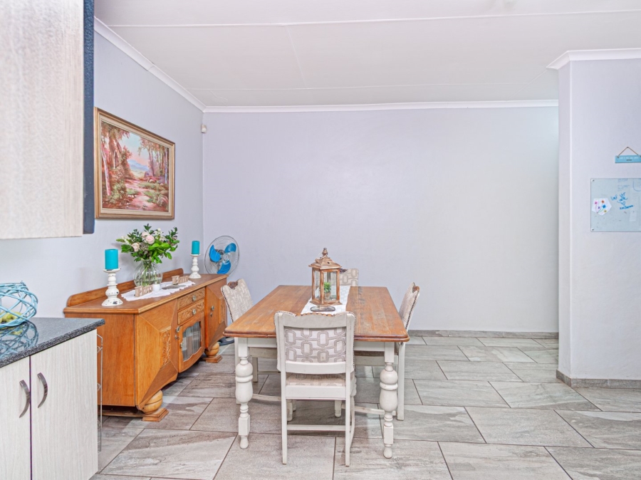 3 Bedroom Property for Sale in Melodie North West